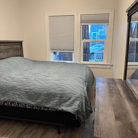 Bumblebee House Apartman Oakland Kültér fotó