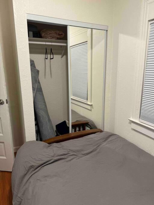 Bumblebee House Apartman Oakland Kültér fotó