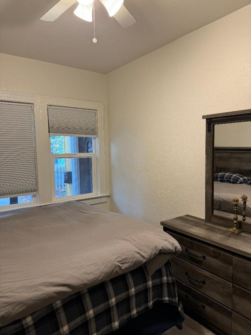 Bumblebee House Apartman Oakland Kültér fotó